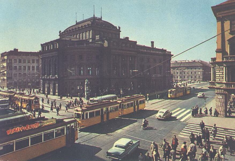 Illustration for article titled Nincs semmi a neten, szóval itt van pár csodás régi kép Budapestről